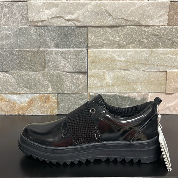 Geox Gilly Jaw Girl Laceless Shoe School Uniform - Picture 7 of 9